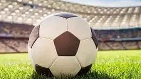 张宁独斗对手，巧妙撤步投篮命中