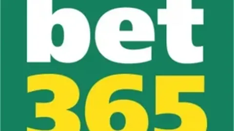 阿根廷队展现精湛球技，团队力量成就荣耀！